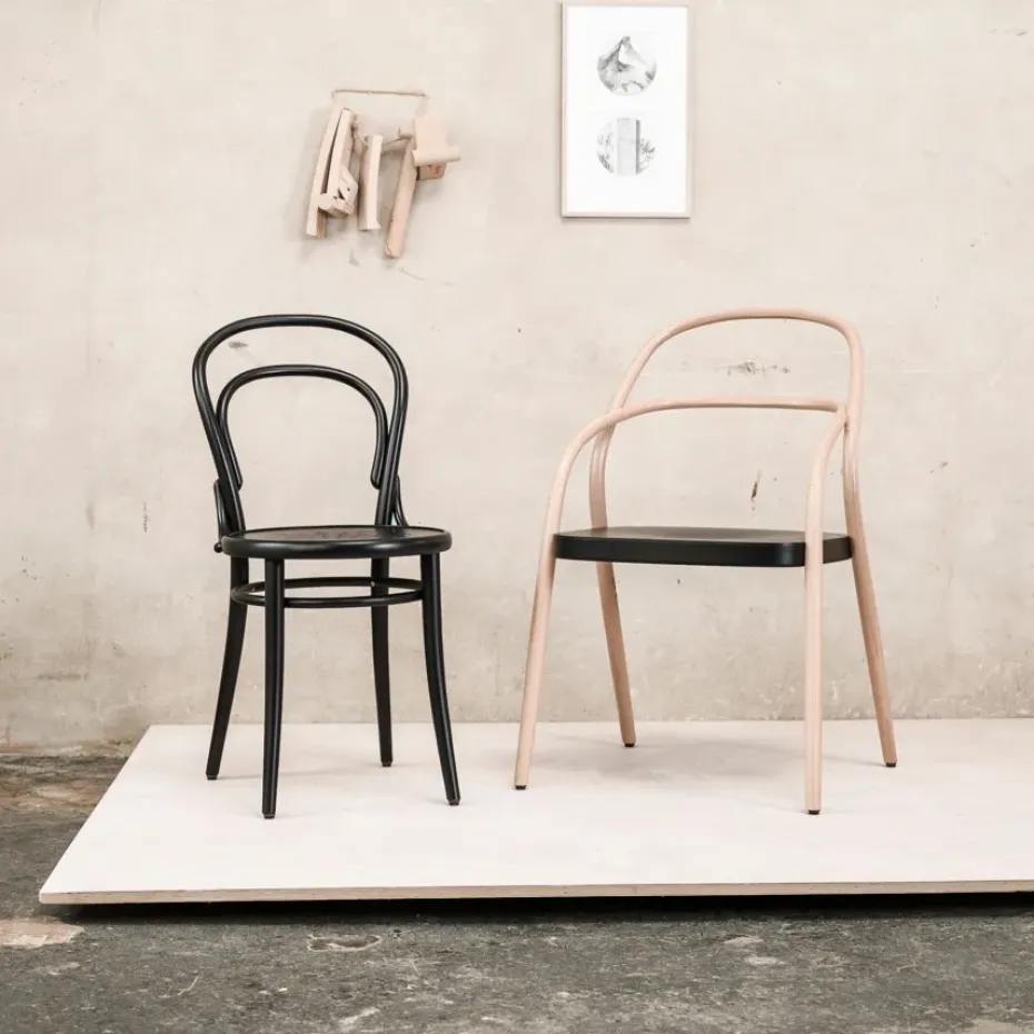 Silla Ton no.14, Barniz negro B123-asiento chapa New Fanér