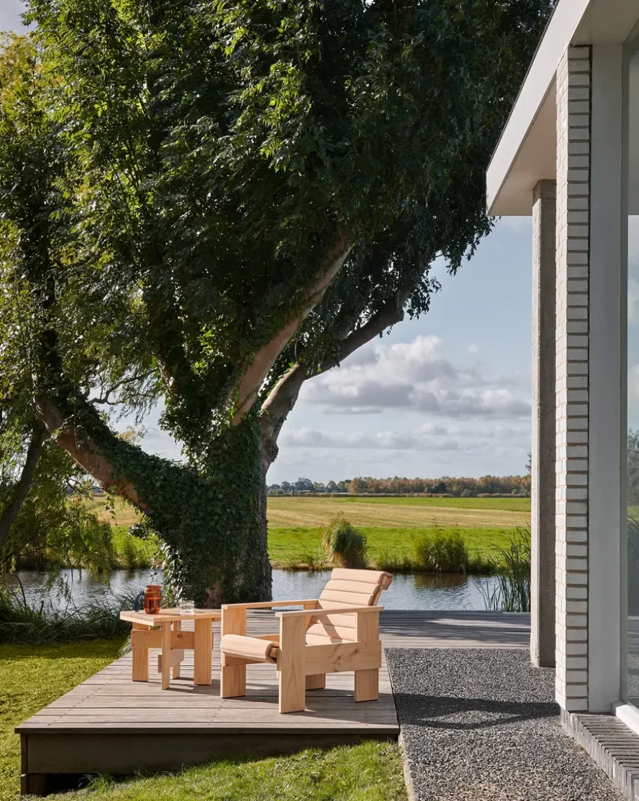 Sillón lounge Crate de pino lacado, Natural