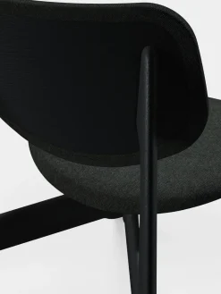 Sillón lounge Slab con asiento tapizado, Roble natural cepillado-Hallingdal 0180 CMHR