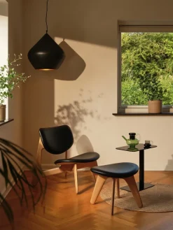 Sillón lounge Slab con asiento tapizado, Roble natural-cuero negro