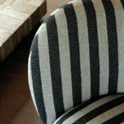 Sillón Rico lounge chair, Louisiana sand black