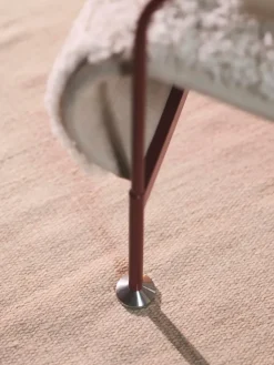 Sillón Serpentine, Piel de oveja Moonlight-marrón oscuro-tärnsjö Tobacco