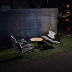 Sofá de 2 plazas Slow, Sunbrella gris-base de acero en color negro