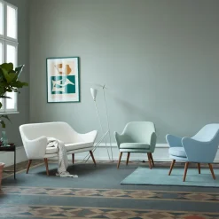 Sofá Dwell, 2 plazas tela barnum24 cream, patas de roble ahumado