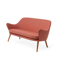 Sofá Dwell, 2 plazas tela hero 511 blush, patas de roble ahumado