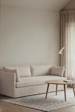 Sofá Linnevik, Same Off White 6671-roble blanco aceitado, 3 plazas, con faldón