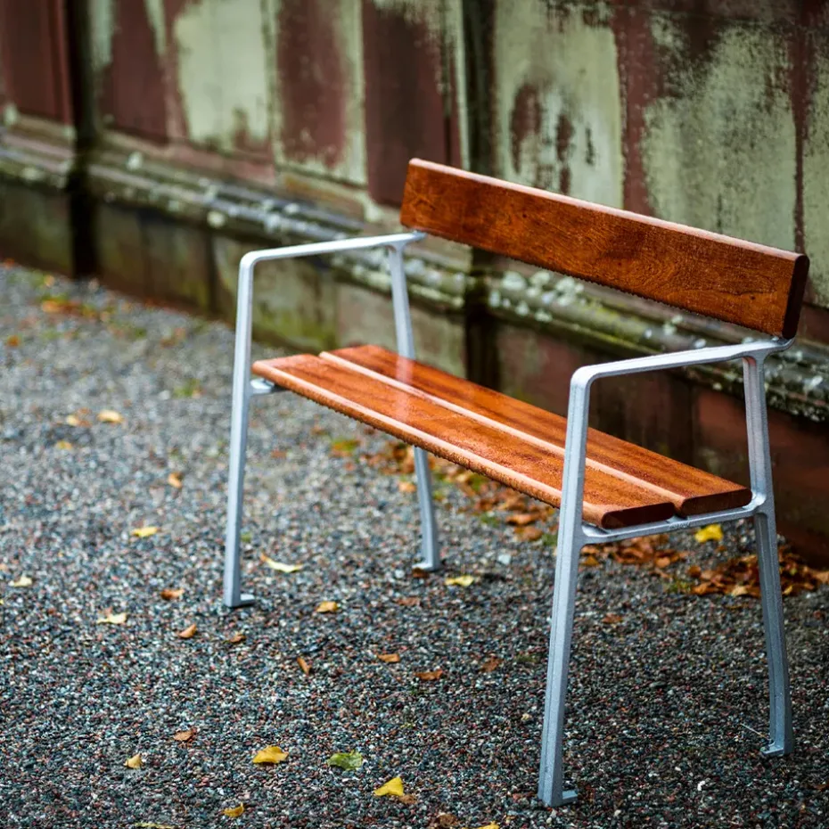 Sofá Piccolo, Caoba barniz negro, soporte negro