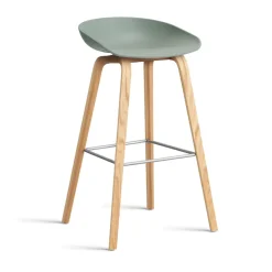Taburete alto About a Stool 32 con base de roble lacado 2.0, Fall green-soporte de acero inoxidable