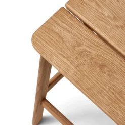 Taburete Angle Standard 65 cm, Roble