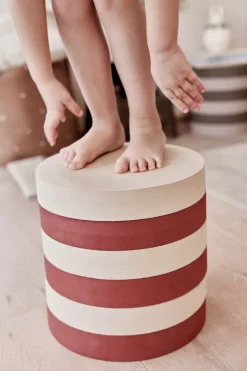 Taburete apilable Iro, Vanilla-nutmeg