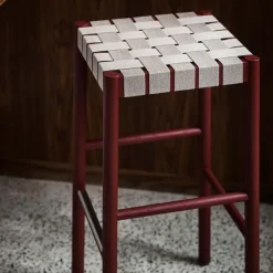 Taburete bar Betty TK8, Black, asiento de banda de lino trenzada natural