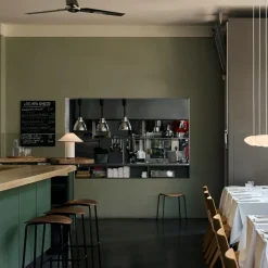 Taburete bar Pavilion AV37 68 cm, Black-lacquered oak