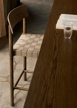 Taburete Betty TK12 Counter Chair 65 cm, Lino natural-roble ahumado