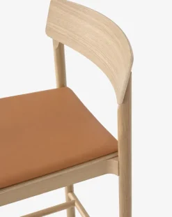 Taburete Betty TK14 Counter Chair 65 cm, Cuero color coñac Noble-roble lacado