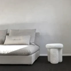 Taburete Big Foot piel de oveja, off-white