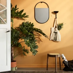 Taburete con asiento de ratán Pal, roble oscuro