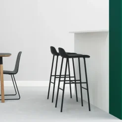 Taburete de bar con patas de metal Form 75 cm, negro