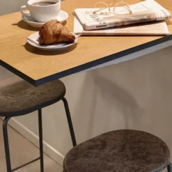 Taburete de bar Earth, Coffee, altura 74, estructura de acero negro