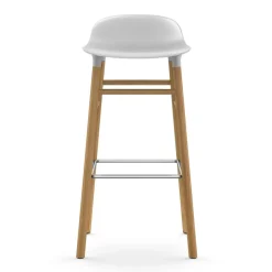 Taburete de bar Form Chair con patas de roble, blanco