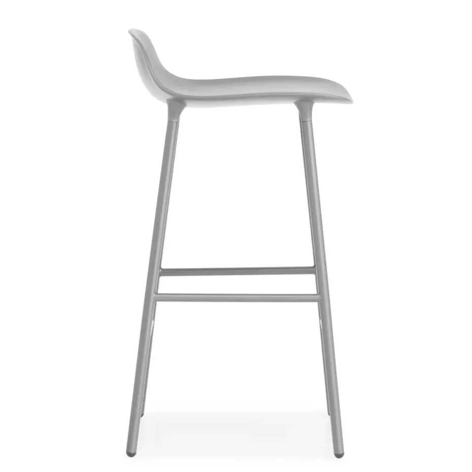 Taburete de bar Form Chair con patas de metal, gris