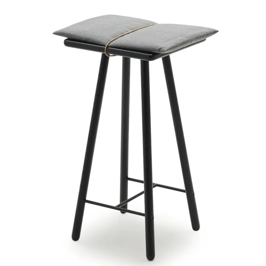 Taburete de bar Georg bajo, Roble lacado en negro