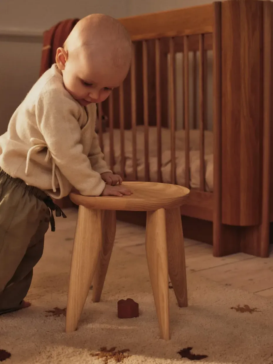 Taburete Feve kids , fresno sin tratarn