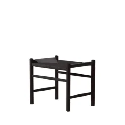 Taburete J16, Negro-roble lacado negro