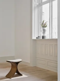 Taburete Luno 48×28×72 cm, Roble oscuro–textil beige oscuro