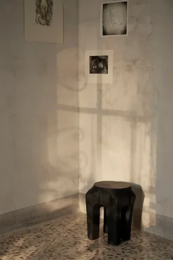 Taburete Root Ø30x40 cm, Black stained