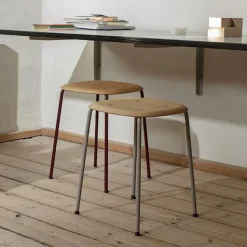 Taburete Soft Edge 70, Dusty green-estructura de acero negra