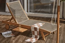 Tumbona Sandvik, Teca