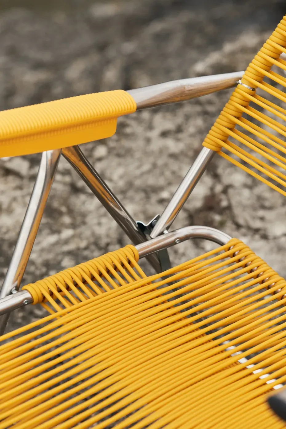 Tumbona Spaghetti con reposapiés, Amarillo